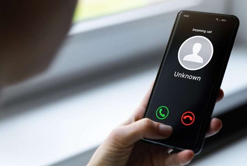 Bagaimana Penipu Bisa Mendapatkan Nomor Telepon Anda?