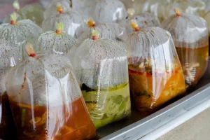 Makanan Panas yang Dibungkus Plastik Menyebabkan Kanker