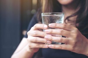 alasan harus banyak minum air putih
